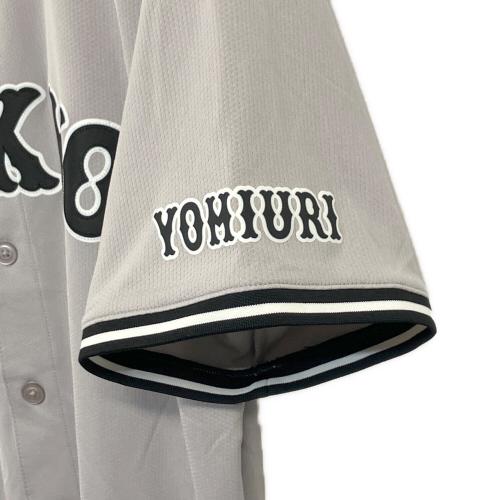 読売ジャイアンツ (ヨミウリジャイアンツ) NPB レプリカユニフォーム 小林誠司 背番号22【2024 ビジター セ・リーグ チャンピオン・エンブレム レプリカ ユニホーム】 メンズ SIZE LL (US L) グレー