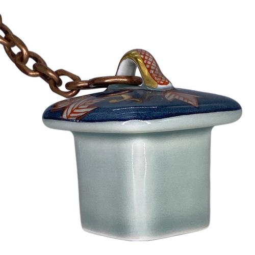 林九郎 水差し 染錦牡丹流水文