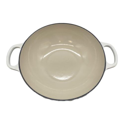 LE CREUSET (ルクルーゼ) 両手鍋 フラワーレリーフマルミット