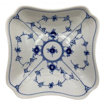 ROYAL COPENHAGEN (ロイヤル・コペンハーゲン) スクエアボウル ブルーフルーテッド・プレイン