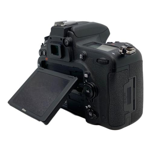 Nikon (ニコン) デジタル一眼レフカメラ D750 レンズ:Nikon 28-300mm 3.5-5.6