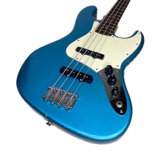 Squier by FENDER (スクワイア) ベース Lake Placid Blue