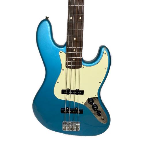 Squier by FENDER (スクワイア) ベース Lake Placid Blue