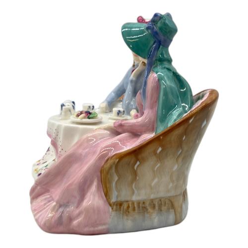 ROYAL DOULTON (ロイヤルドルトン) フィギュリン Afternoon Tea