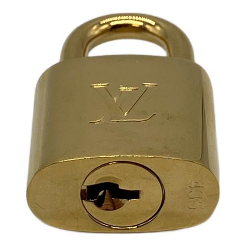 LOUIS VUITTON (ルイ ヴィトン) カデナ ゴールド