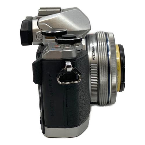 OLYMPUS (オリンパス) ミラーレス一眼カメラ OM-D E-M10 レンズolympus