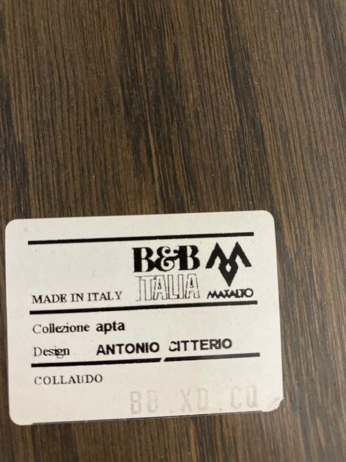 MAXALTO（マクサルト）サイドテーブル ライン：Ebe B＆B Italia取扱い