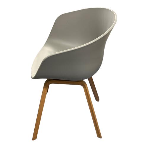 HAY (ヘイ) アームチェアー ホワイト ABOUT A CHAIR HAY