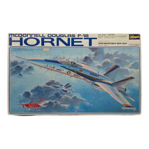 Hasegawa (ハセガワ) 1/32デラックスシリーズ マクダネルダグラスF-18 ホーネット プラモデル 飛行機