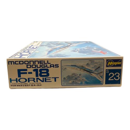 Hasegawa (ハセガワ) 1/32デラックスシリーズ マクダネルダグラスF-18 ホーネット プラモデル 飛行機