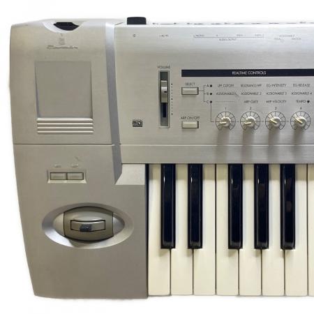 KORG (コルグ) シンセサイザー TRITON Le61｜トレファクONLINE