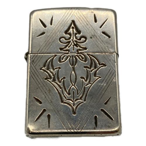 ZIPPO (ジッポ) スターリングシルバー オイルライター 1996年製造 手掘り風デザイン