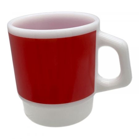 Fire King (ファイヤーキング) MILK GLASS レッド｜トレファクONLINE