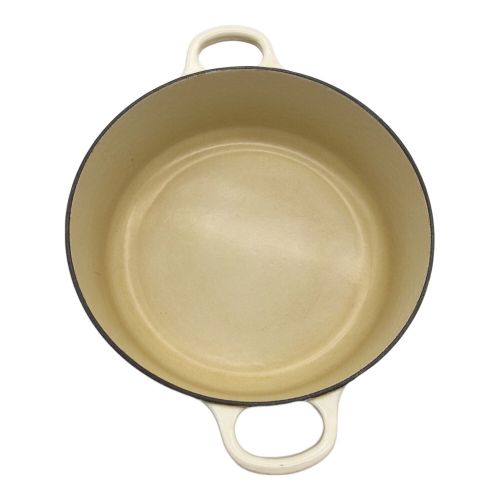 LE CREUSET (ルクルーゼ) 鍋 SIZE 26cm　ホワイト