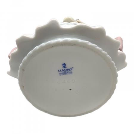 LLADRO (リヤドロ) フィギュリン 箱付 「ここが好き」 ヨークシャ