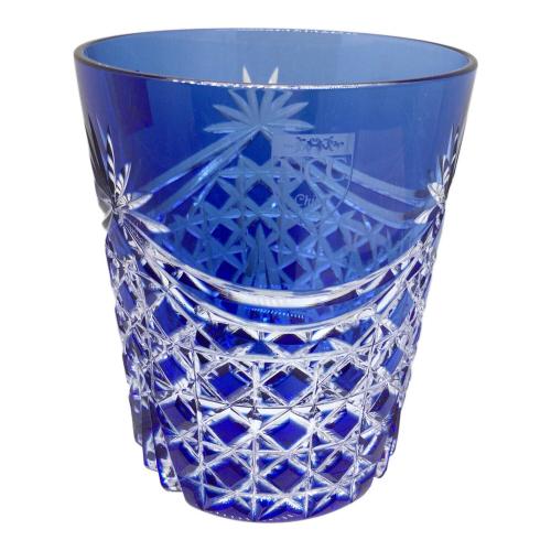 KAGAMI CRYSTAL (カガミクリスタル) 江戸切子ロックグラス 幕襞に四角籠目紋 ロゴ入り