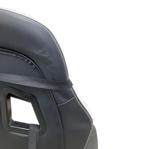 New Boy ゲーミングチェア ホワイト×ブラック