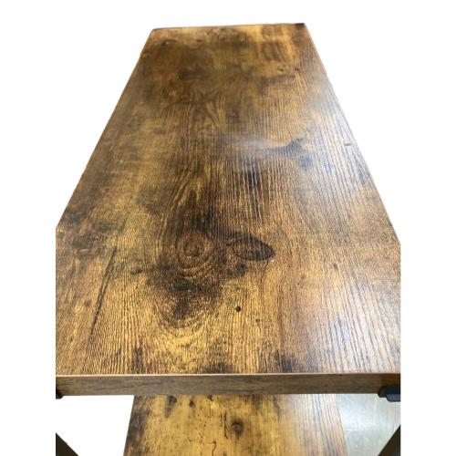 ラック ブラウン