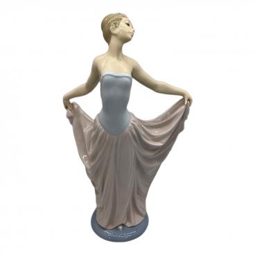 LLADRO (リヤドロ) フィギュリン 春が来た｜トレファクONLINE