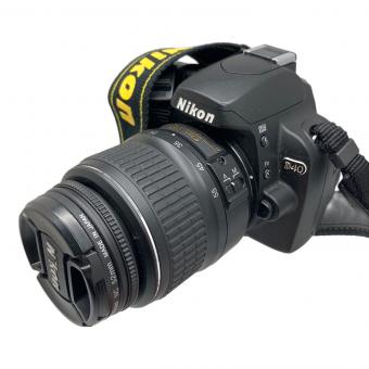 Nikon (ニコン) デジタル一眼レフカメラ D40