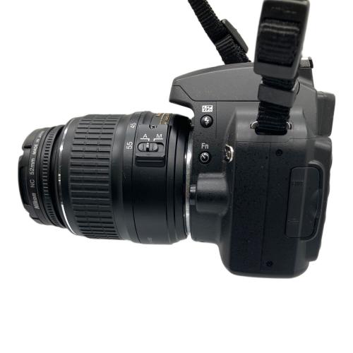Nikon (ニコン) デジタル一眼レフカメラ D40