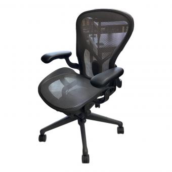 Herman Miller (ハーマンミラー) アーロンチェア リマスタード ポスチャーフィット Bサイズ  92 ブラック