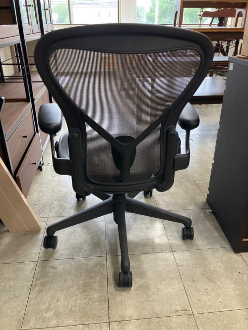 Herman Miller (ハーマンミラー) アーロンチェア リマスタード ポスチャーフィット Bサイズ  92 ブラック