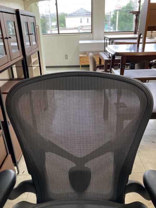 Herman Miller (ハーマンミラー) アーロンチェア リマスタード ポスチャーフィット Bサイズ  92 ブラック