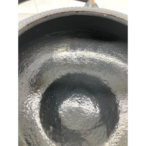 南部鉄器 (ナンブテッキ) 鉄瓶