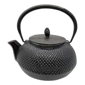 南部鉄器 (ナンブテッキ) 鉄瓶