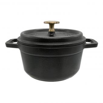 Staub (ストウブ) 鍋　ブラック　la cocotte