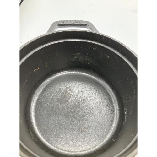 Staub (ストウブ) 鍋　ブラック　la cocotte