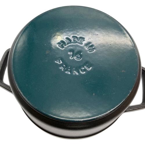 Staub (ストウブ) 鍋　ブラック　la cocotte