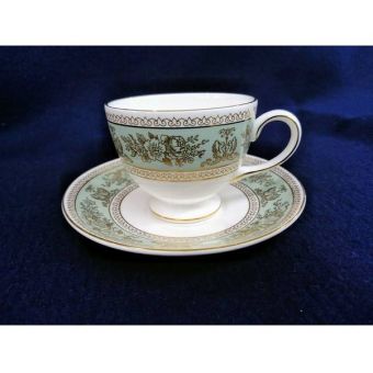 Wedgwood カップ&ソーサー コロンビア・セージグリーン 廃盤アイテム　コロンビア・セージグリーン