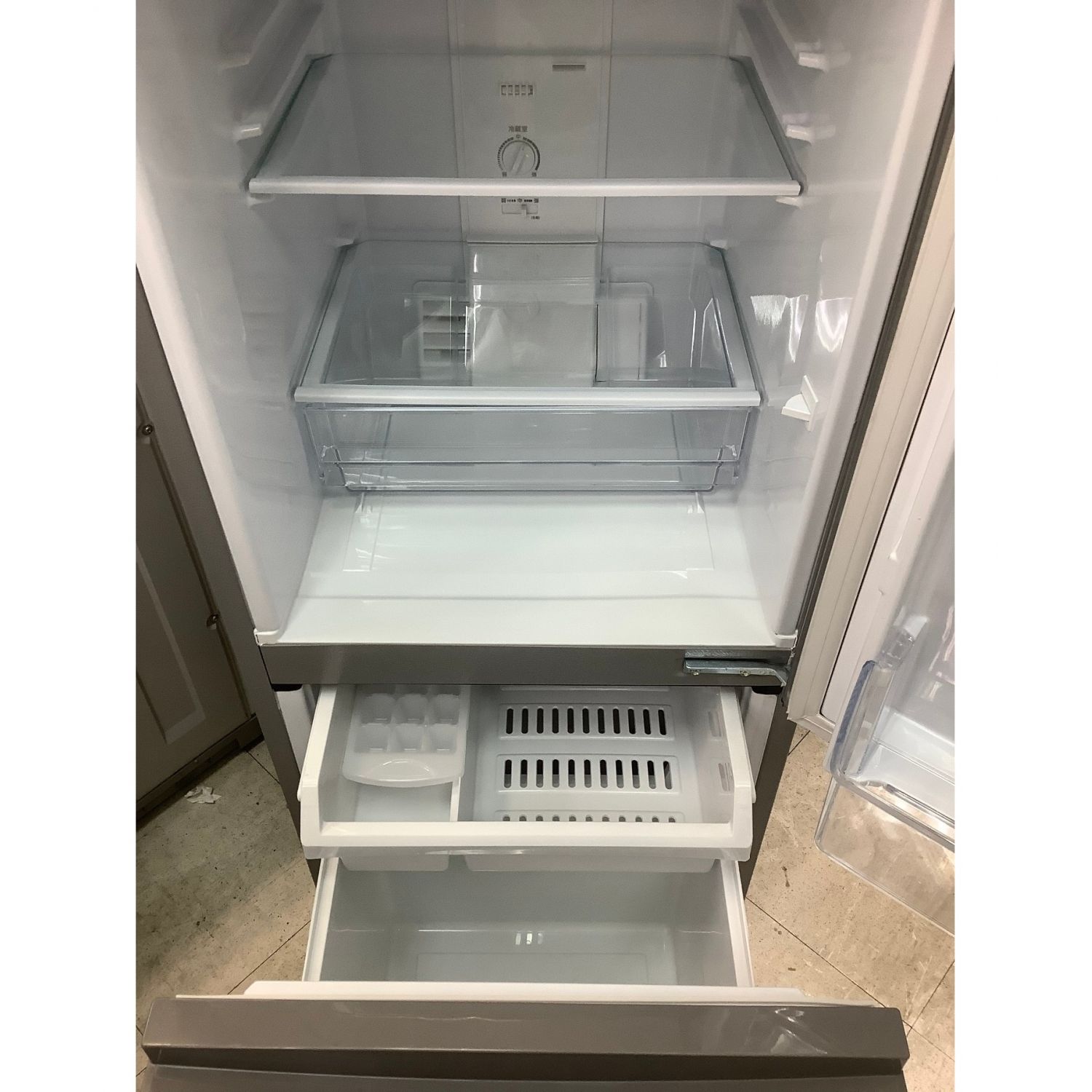 AQUA アクア 冷蔵庫 AQR-E13J 2019年製 126L - キッチン家電