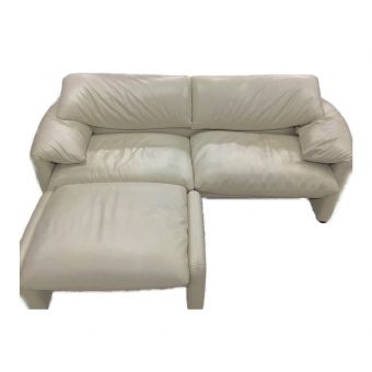 CASSINA (カッシーナ) 2人掛けソファー ホワイト オットマン付 レザー MARALUNGA