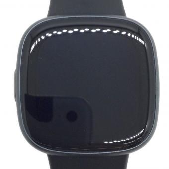 fitbit (フィットビット) スマートウォッチ FB523BKBKFRCJK Fitbit Versa 4 〇 程度:Bランク 3D1BBF942A01