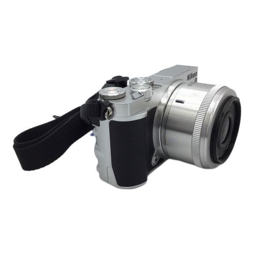 Nikon (ニコン) ミラーレス一眼カメラ 1 J5 2081万画素 専用電池 23042396