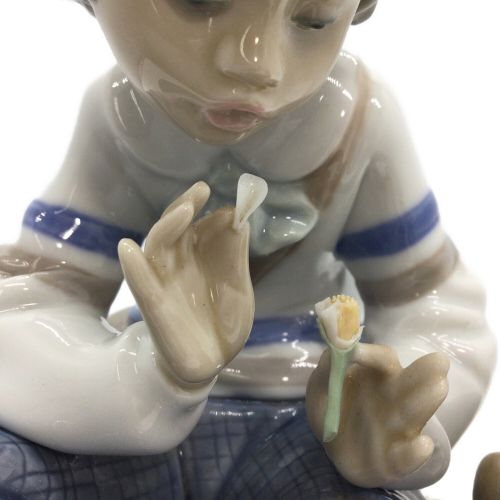 LLADRO (リヤドロ) フィギュリン 5450 / マーガレットの花占い