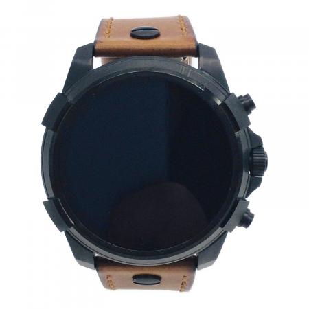 美品 DIESEL DZT2002 スマートウォッチ Dieselon レザー DIESELから初のタッチスクリーンスマートウォッチが登場。9月25