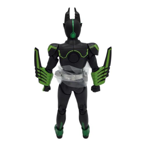 BANDAI (バンダイ) フィギュア S.H.Figuarts(真骨彫製法) 仮面ライダーオーズ ガタキリバ コンボ