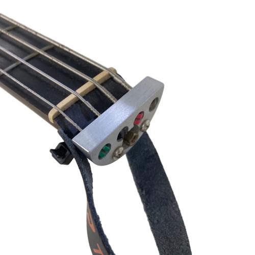 TRAVELER GUITAR (トラベルギター) アンプ内蔵ベース TB-4P