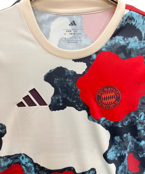 adidas (アディダス) JE6776　FCバイエルン・ミュンヘン 24/25 プレマッチジャージー サッカーユニフォーム サイズ:M