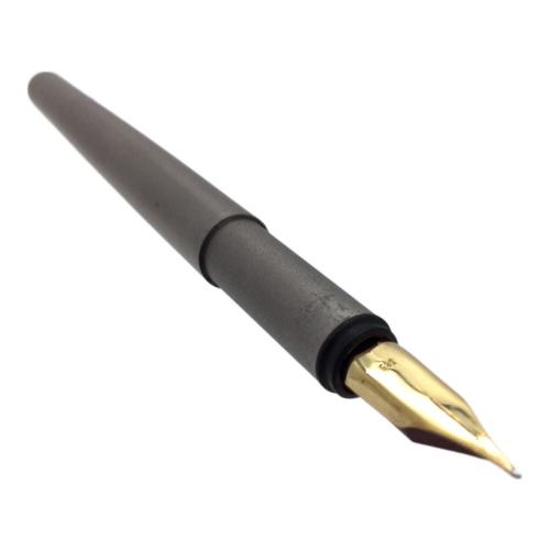 MONTBLANC (モンブラン) 万年筆 ペン先14K シルバー×ゴールド
