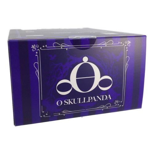 POP MART (ポップマート) SKULLPANDA x Wednesday ぬいぐるみ (ネヴァーモア学園制服バージョン) ヌイグルミ