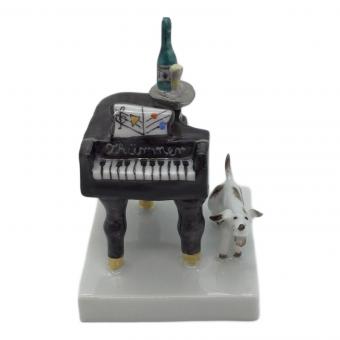 Meissen (マイセン) フィギュリン ピアノと犬