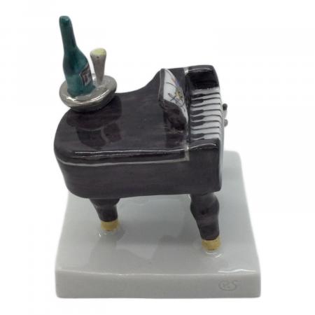 Meissen 陶器フィギュア ピアノと犬 Meissen (マイセン) フィギュリン ピアノと犬｜トレファクONLINE