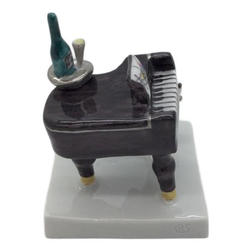 Meissen (マイセン) フィギュリン ピアノと犬