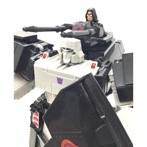 Hasbro(ハズブロ) メガトロンH.I.S.S.タンク＆バロネス フィギュア 「G.I.ジョー×トランスフォーマー コラボレーティブ 2022」