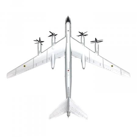 herpa (ヘルパ) 1/200 ツポレフ TU-95MS ベアH ウクライナ空軍 第106重